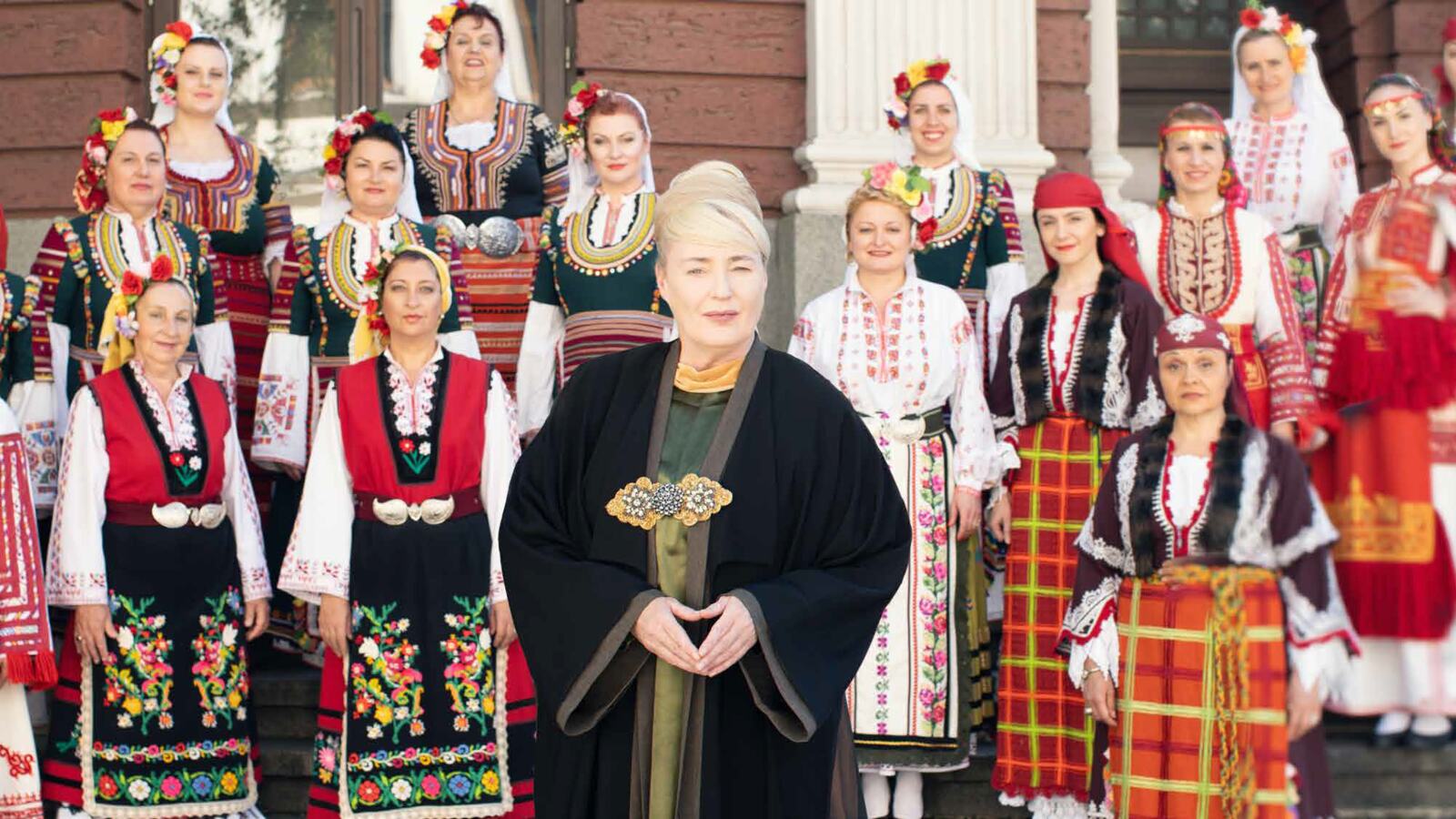 Το μυστήριο των βουλγάρικων φωνών, Christmas theater, 23/10